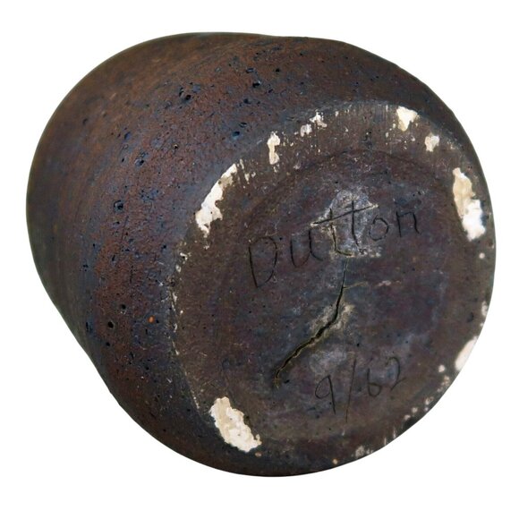 Vintage Studio Pottery Bottle – Signed “Dutton” 1962, Rustic Stoneware Vase with - Picture 6 of 6